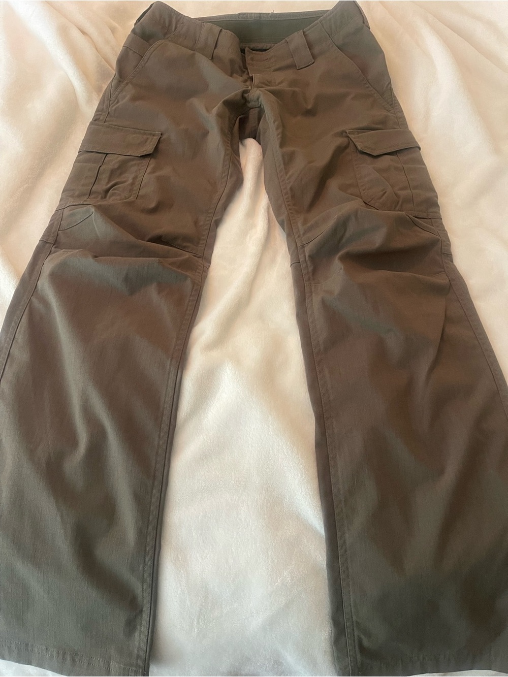 Under Armour Woman’s Olive Green BDU tactical Pants